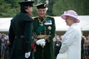 Click to enlarge エリザベス女王のファッション Fashioning a Reign: 90 Years of Style from The Queen's Wardrobe
