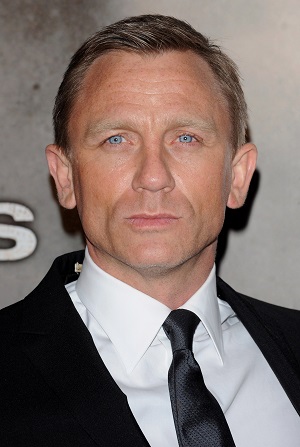 daniel craig-84200583 - Copy