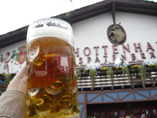 ミュンヘン近郊で造られるメルツェンだけが、「オクトーバーフェストビール」を名乗ることができる