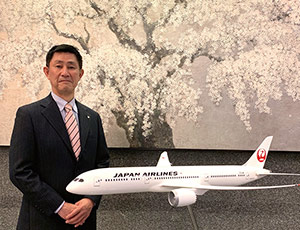 戸取健一郎氏