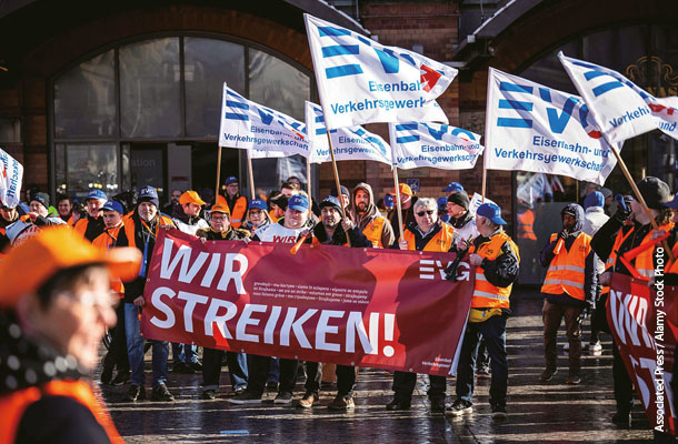 3月27日、ストライキ決行とともに各地でデモが行われた。写真はブレーメンの様子