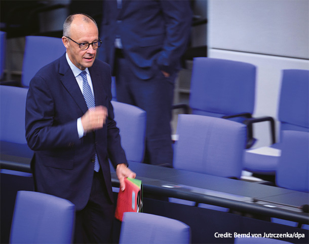 9月23日、ドイツ連邦議会第21期第26回本会議に出席したメルツ首相（CDU）