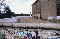 ベルリンの壁と発砲命令