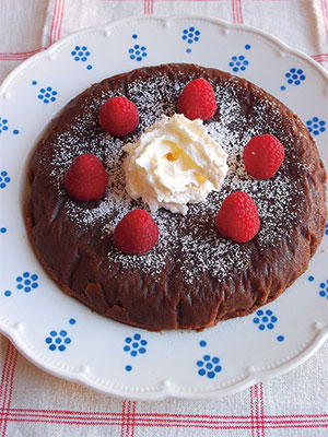 炊飯器でチョコレートケーキ