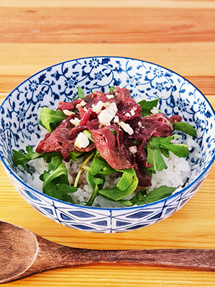 カルパッチョ肉丼