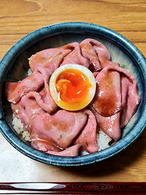 ローストビーフ丼