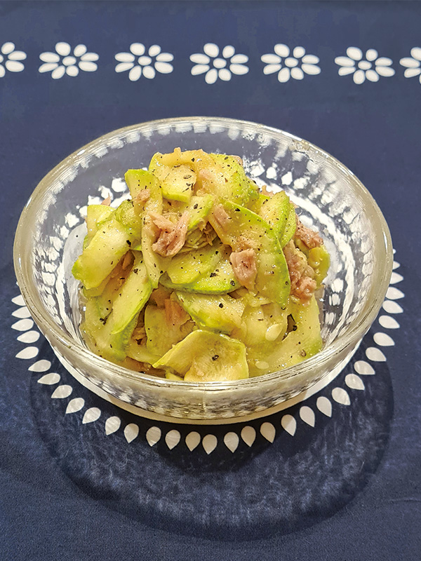 ズッキーニとツナの和え物