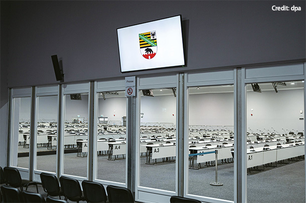 今回の裁判のために特設されたマクデブルクの裁判施設