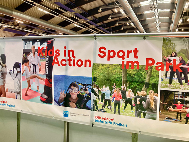 デュッセルドルフ市スポーツ課主催のスポーツイベントポスター。老若男女問わずスポーツに親しめるイベントが頻繁に開催されています