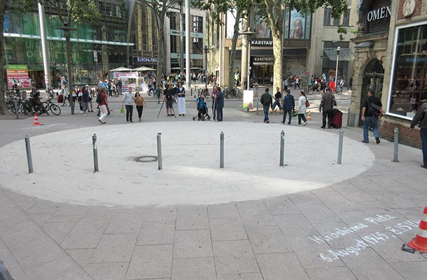 アクセル・リヒター氏による一時的な「Hiroshima-Platz