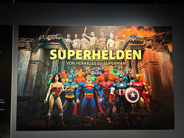 スーパーヒーローの世界へようこそ