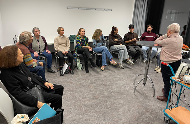 ハノーファーでの上映会の後には討論を行いました