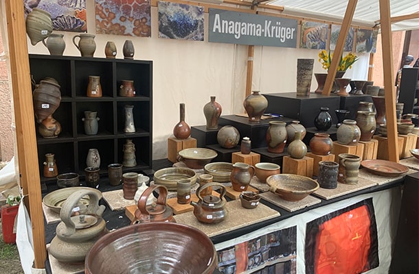 日本の陶器を連想させる作品を販売していた窯元のアナガマ・クルーガー