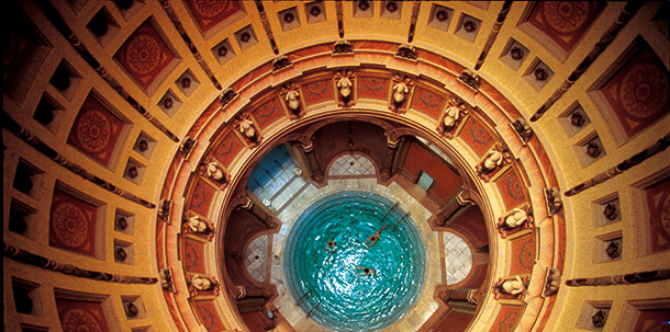 フリードリヒスバートの美しい中央浴場