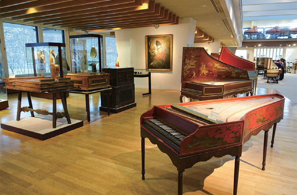 楽器博物館に展示されている貴重な鍵盤楽器の数々