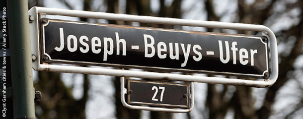 1998年、ライン川岸の遊歩道にヨーゼフ・ボイスの名が付けられた