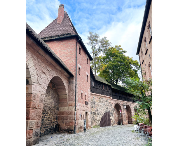 旧市街を囲む市壁