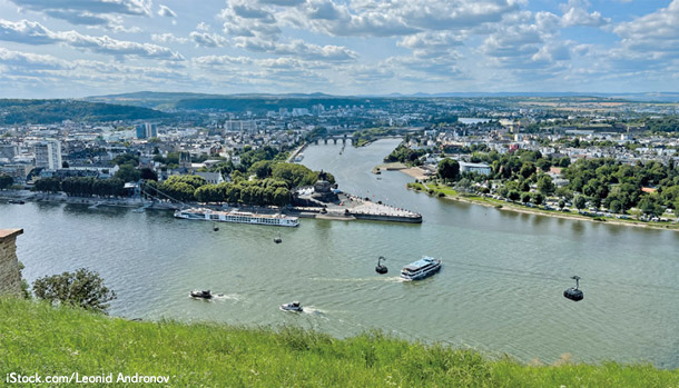 ライン川とモーゼル川が合流する、コブレンツのドイチェス・エック（Deutsches Eck）